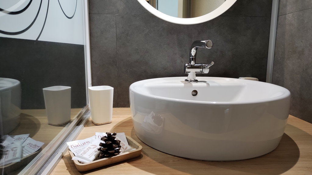 l'évier de la salle de bain